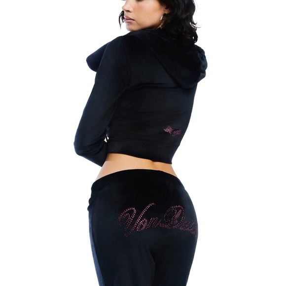 Von Dutch Black Velour Set with Pink Logo - Picture 8 of 8